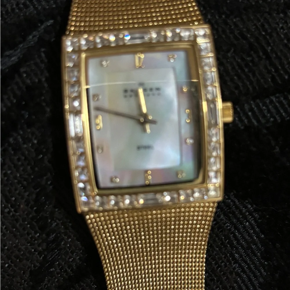 NWOT - VINTAGE SKAGEN DENMARK WATCH - Picture 3 of 9